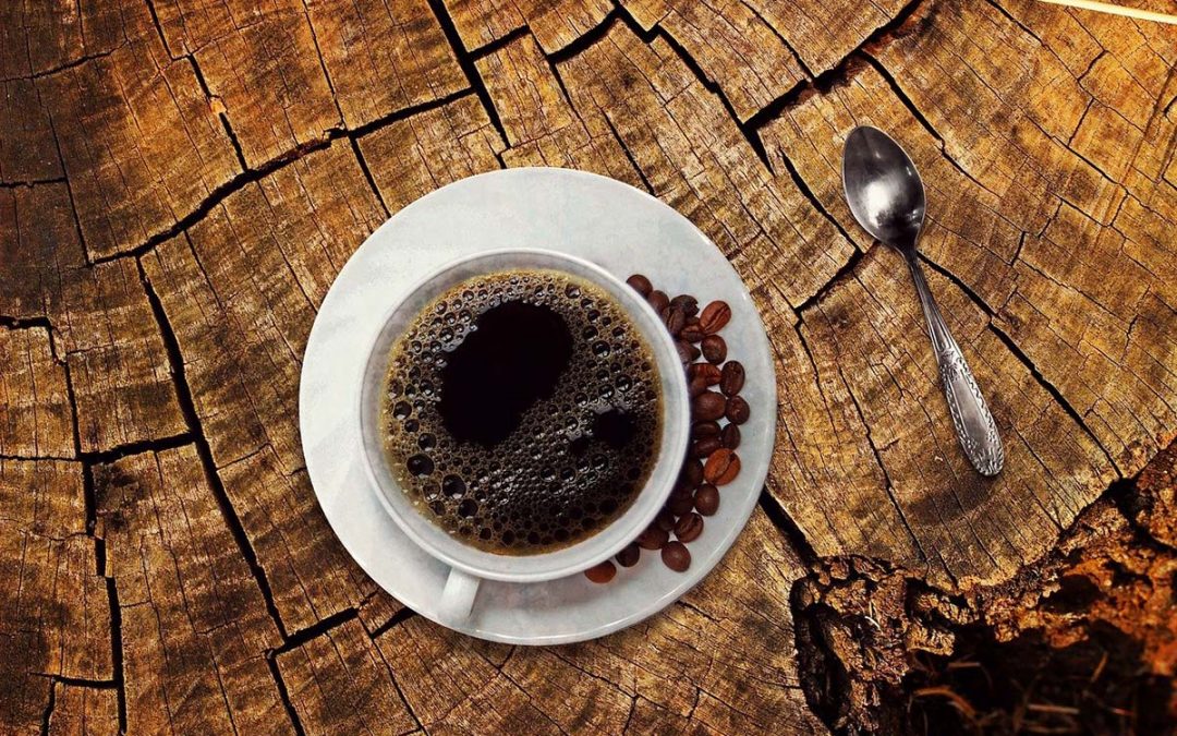 Czy kawa jest zdrowa? Fakty i mity na temat „małej czarnej”